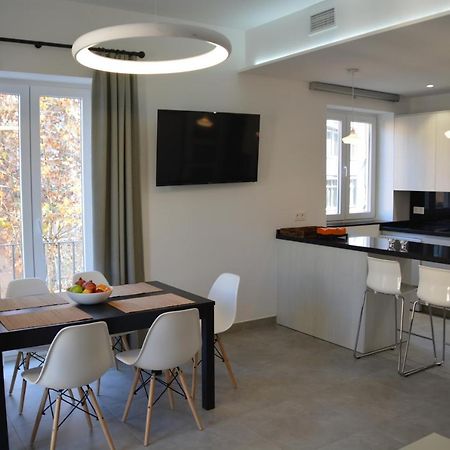 Luminoso Y Moderno Apartamento En El Centro Гранада Екстериор снимка